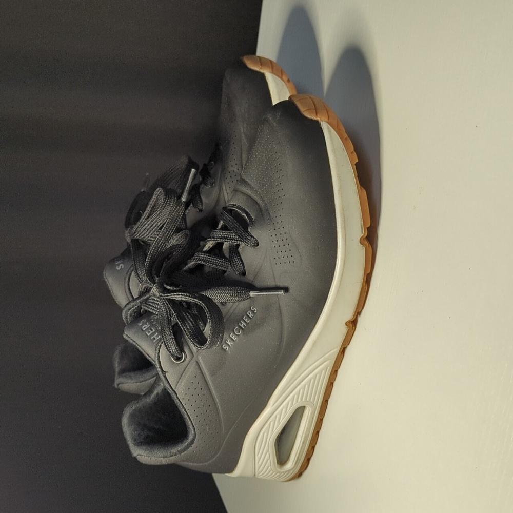 Uno - Stand on Air Sketchers Runners/Sneakers